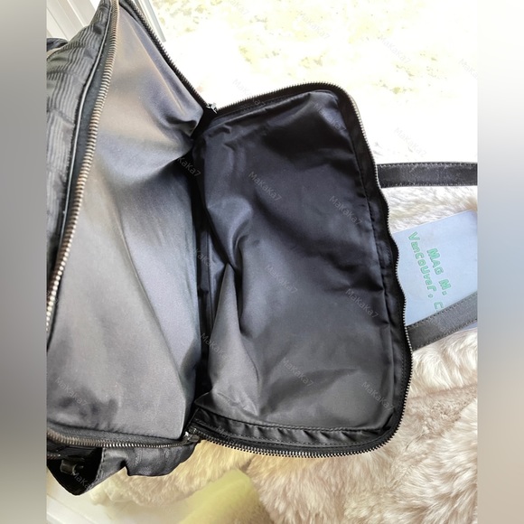 Rare✨Chanel Nylon Double Zip Travel Tote - Picture 5 of 9